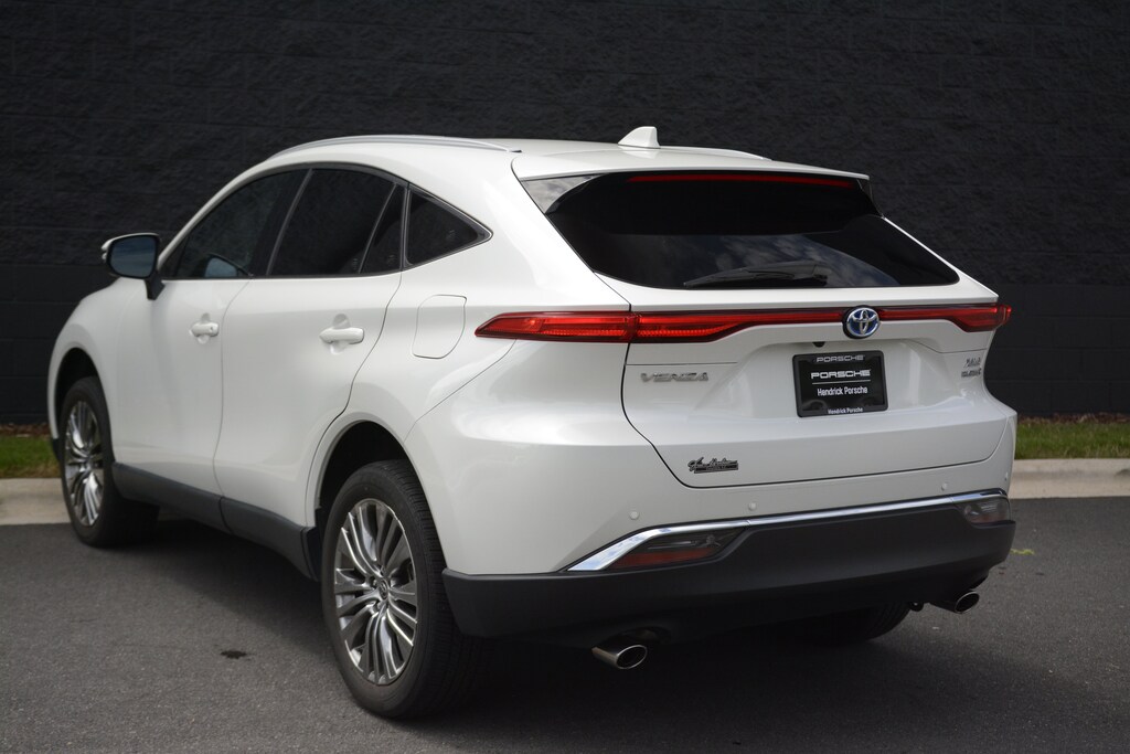 Used 2022 Toyota Venza XLE SUV