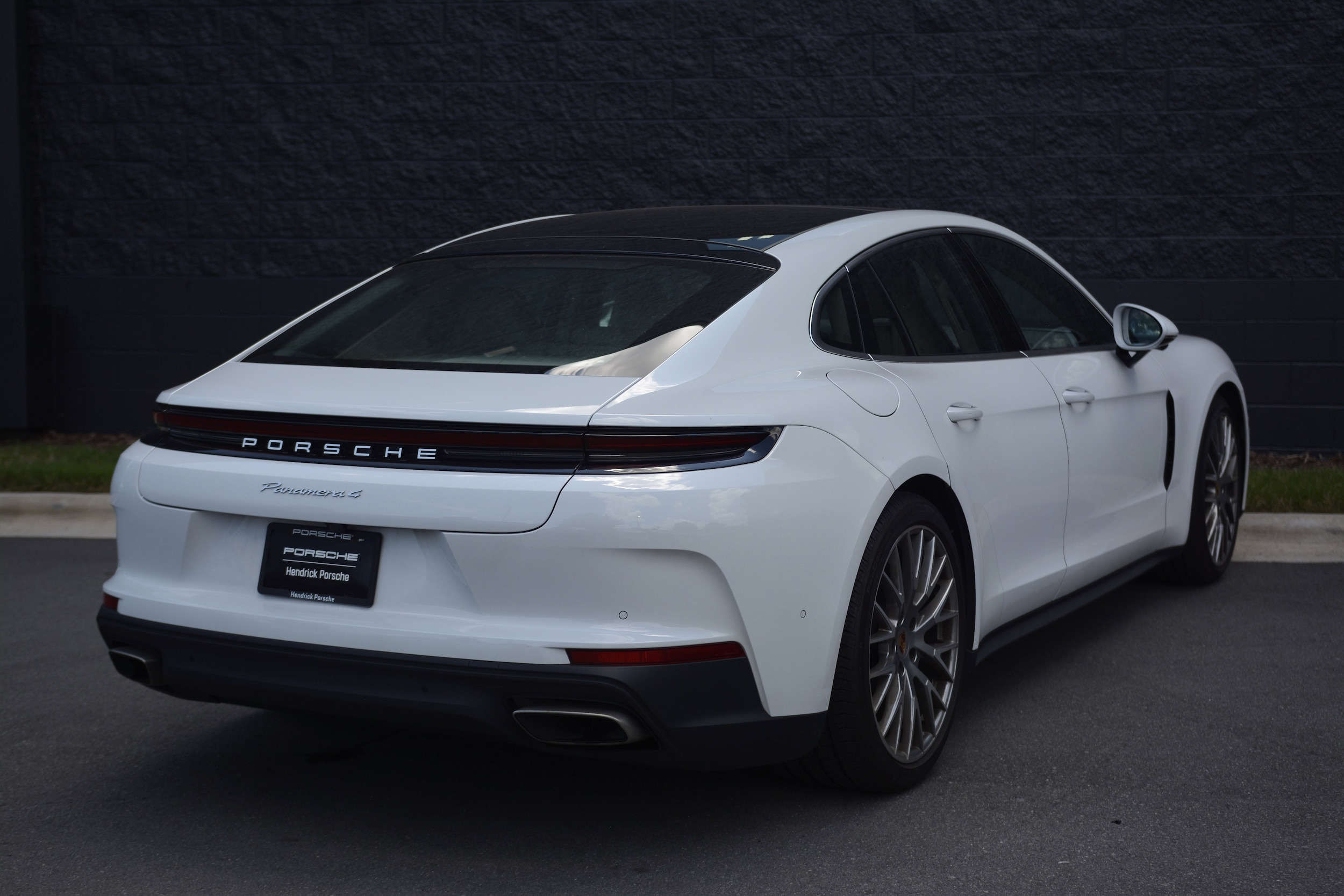 Porsche Panamera 4
