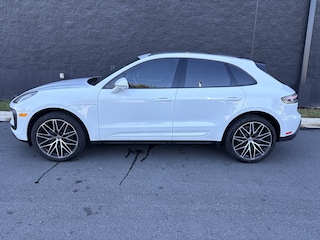 2025 Porsche Macan SUV