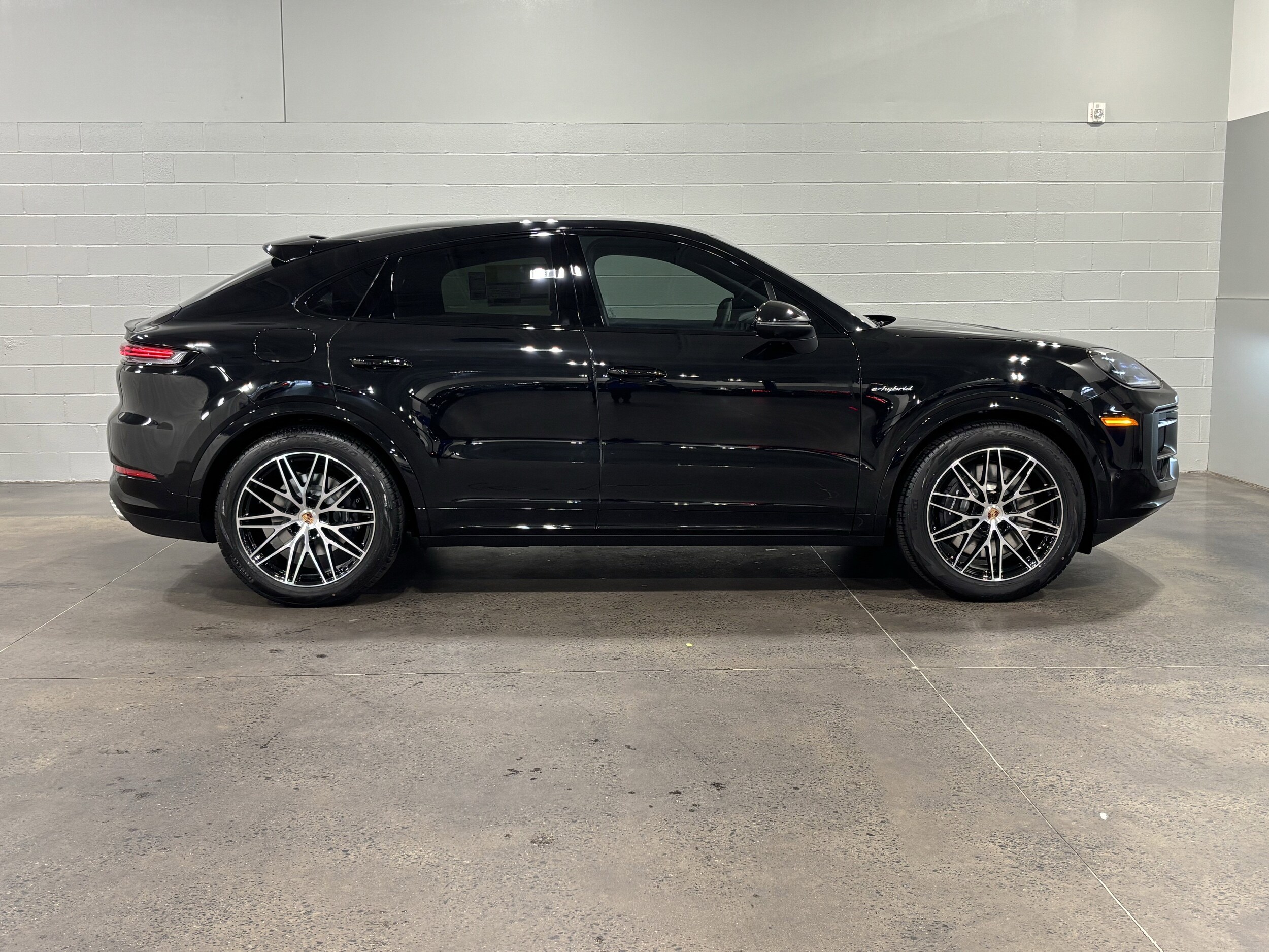 Porsche Cayenne E-Hybrid Coupe