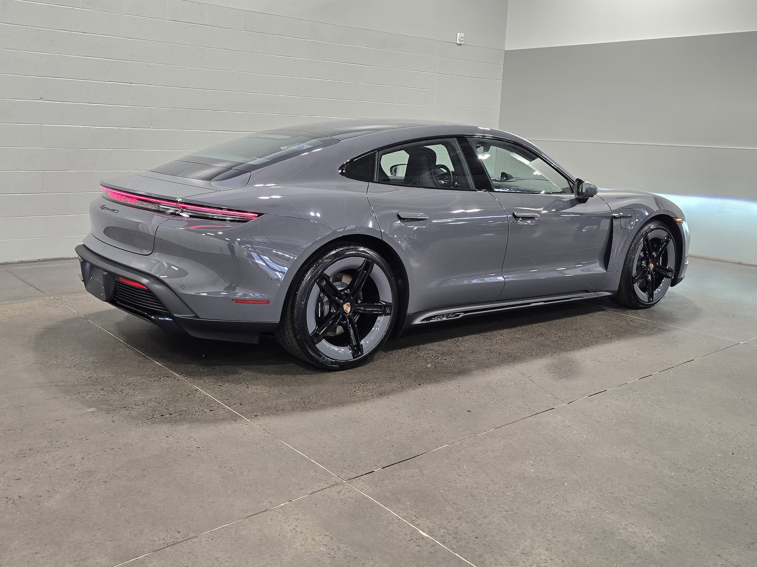 Porsche Taycan GTS