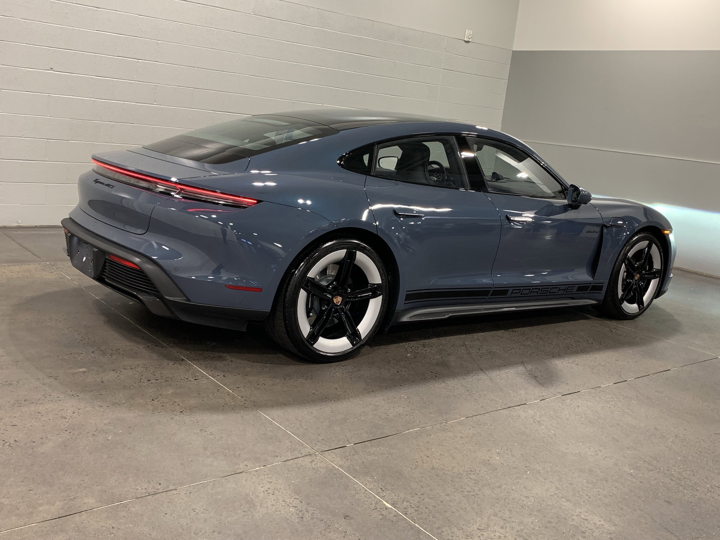 Porsche Taycan GTS