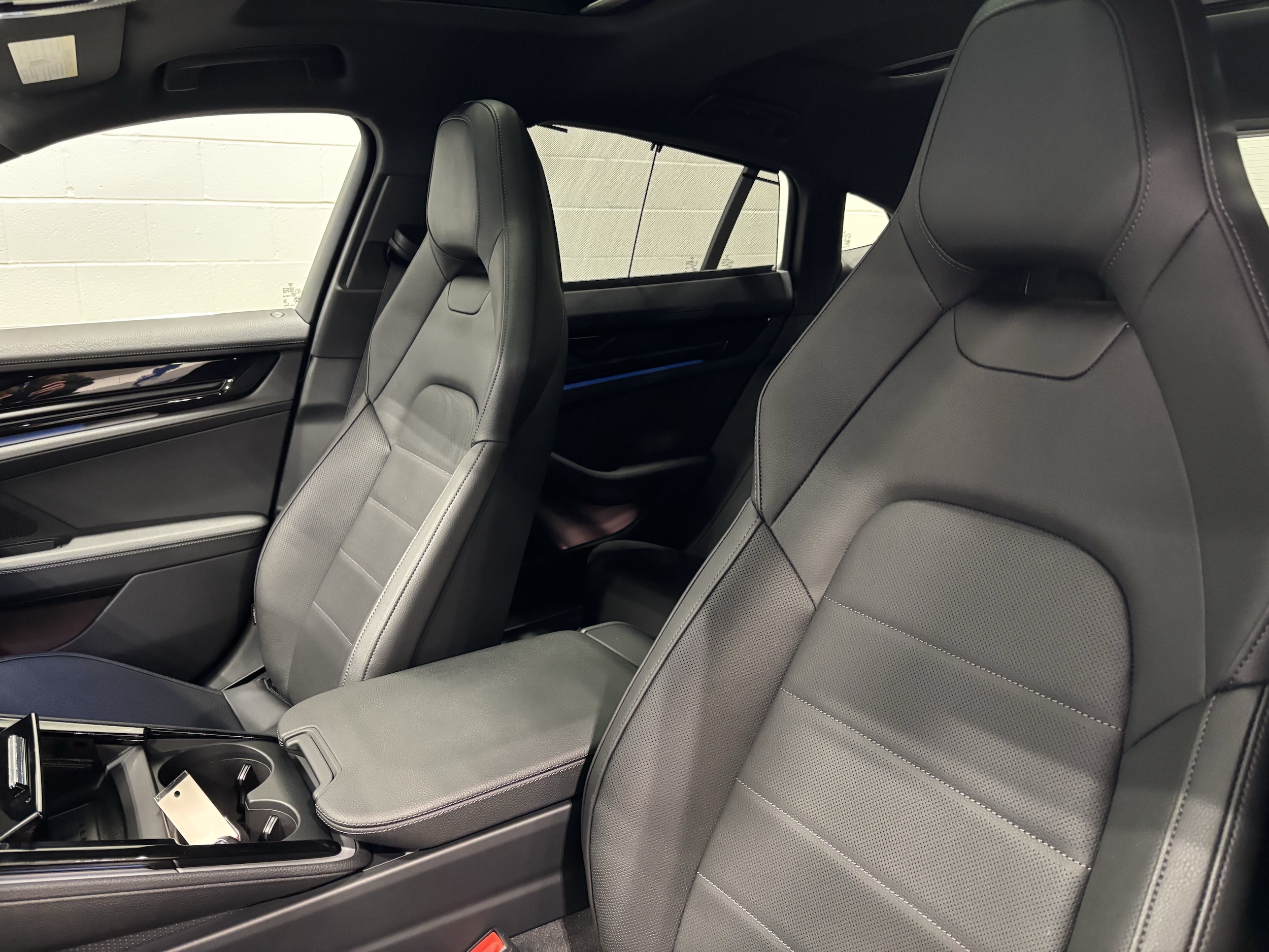 Porsche Panamera 4