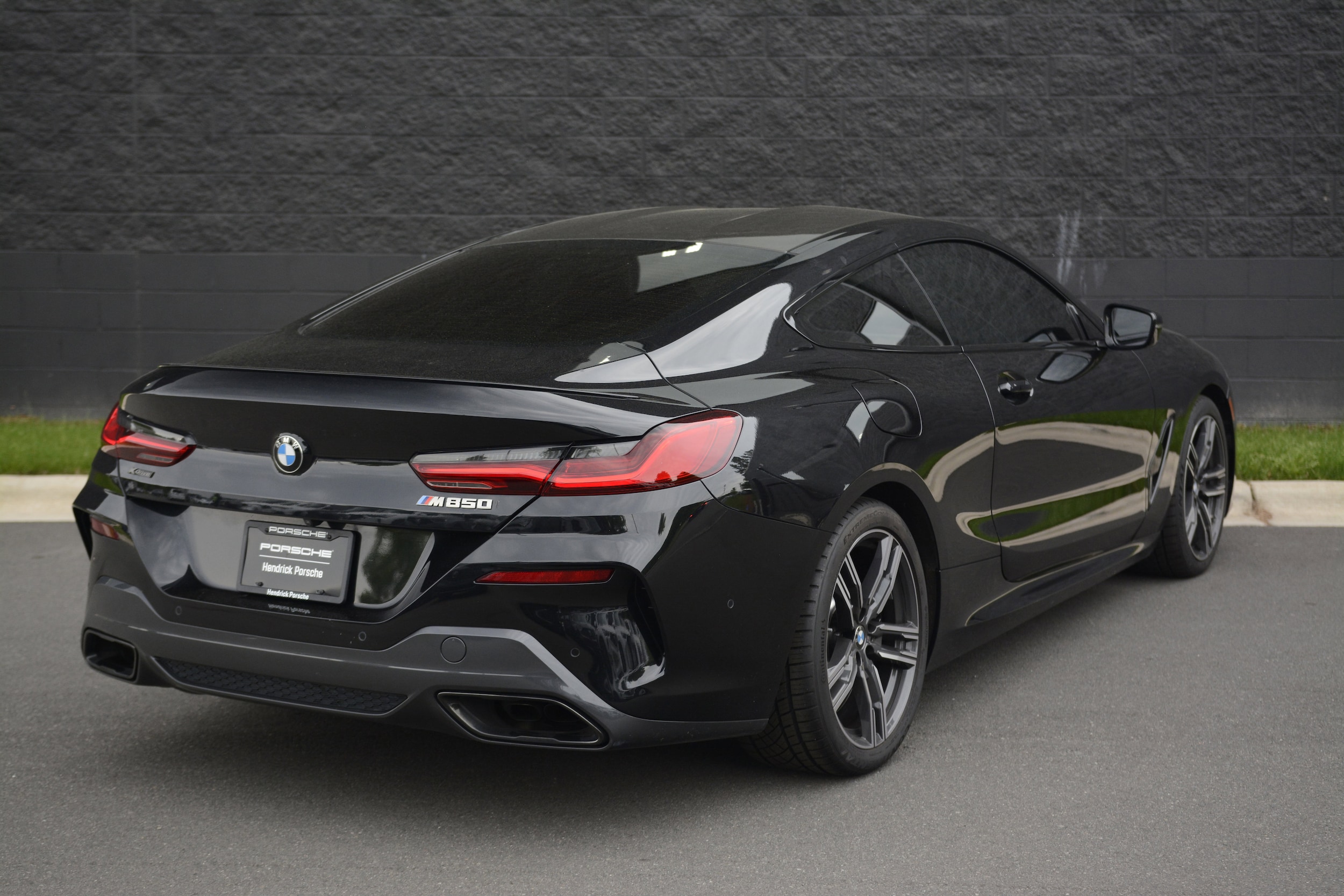 2022 BMW M850i xDrive photo 5