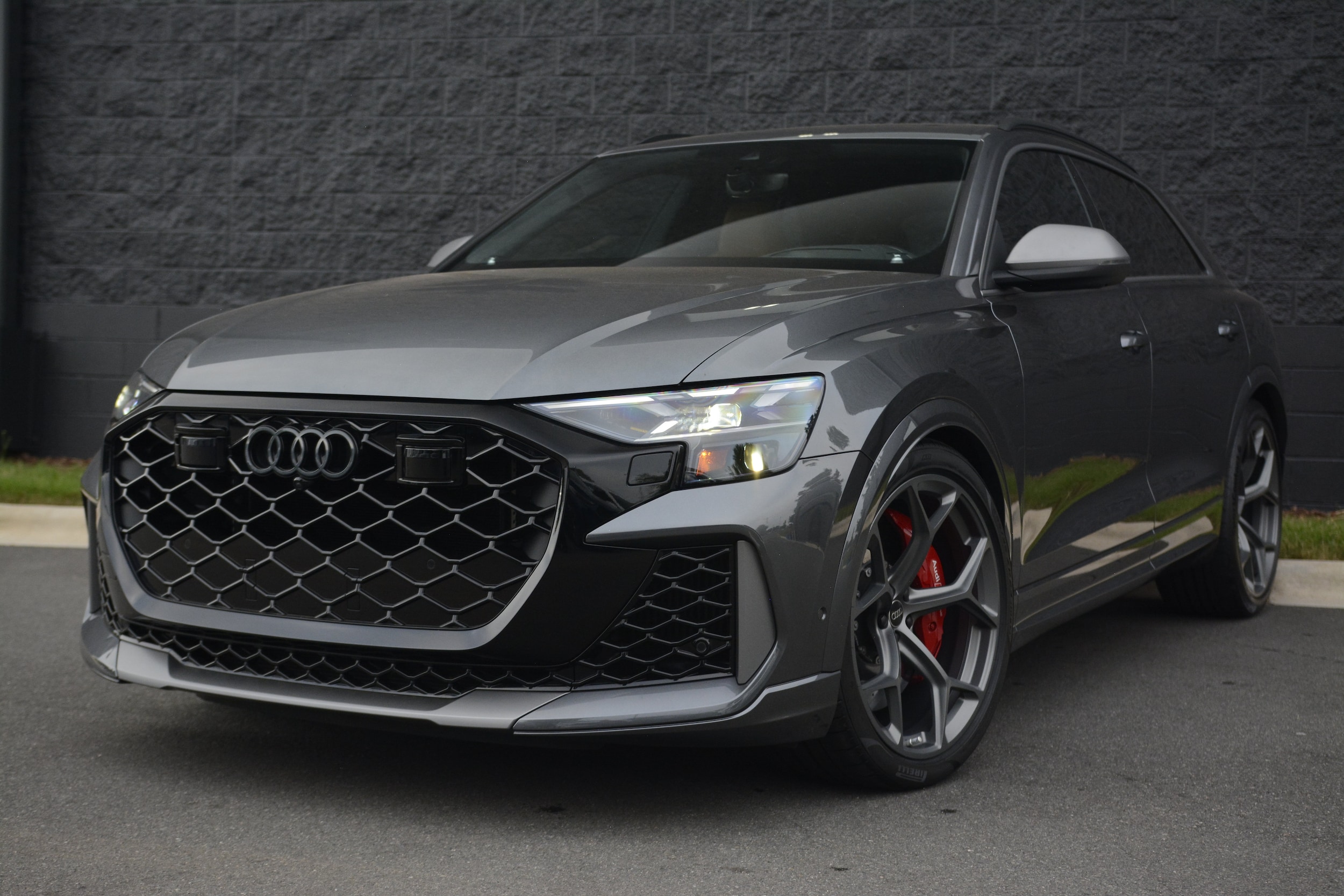 Audi RS Q8 4.0T Performance