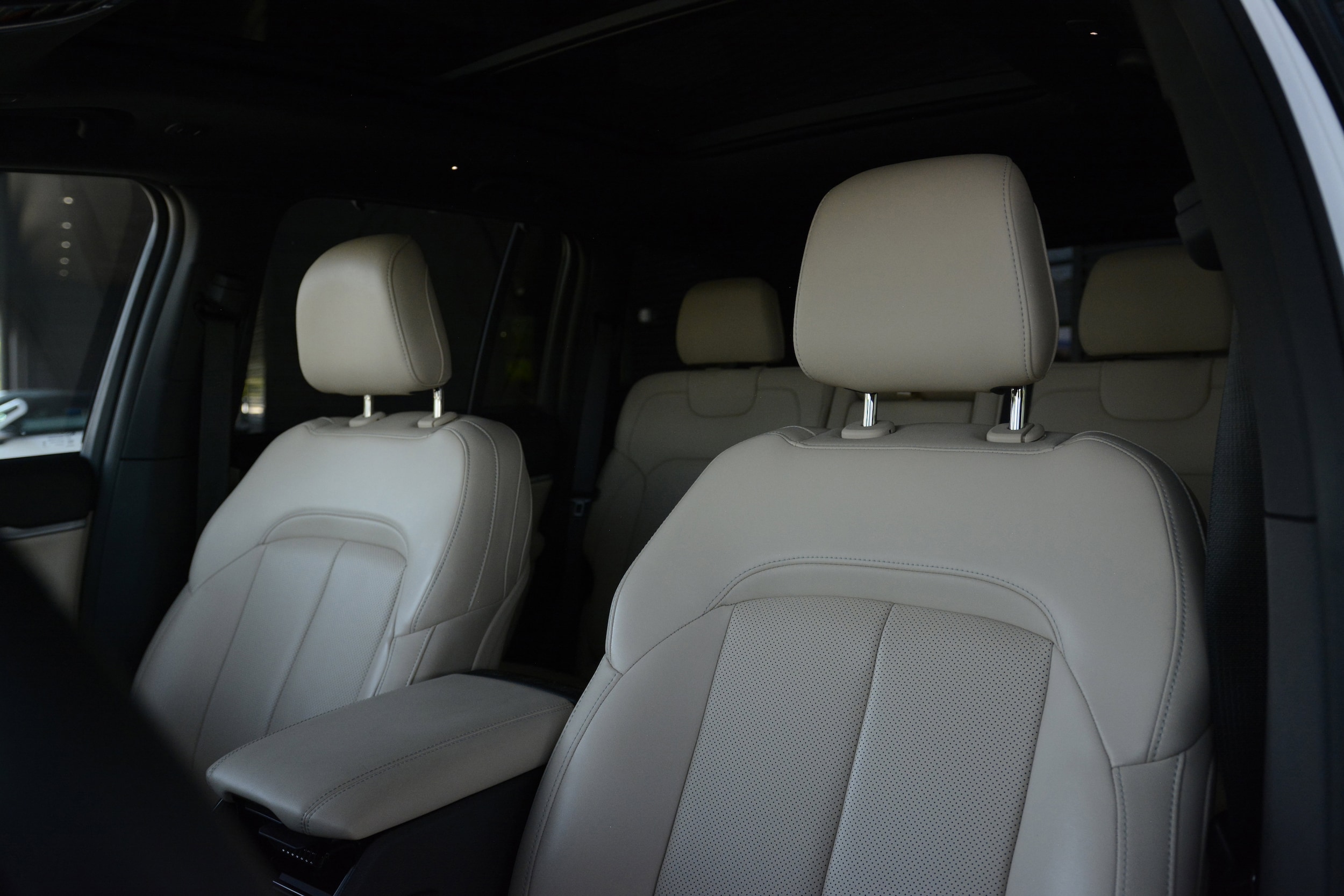 2023 Jeep Grand Cherokee Limited photo 4