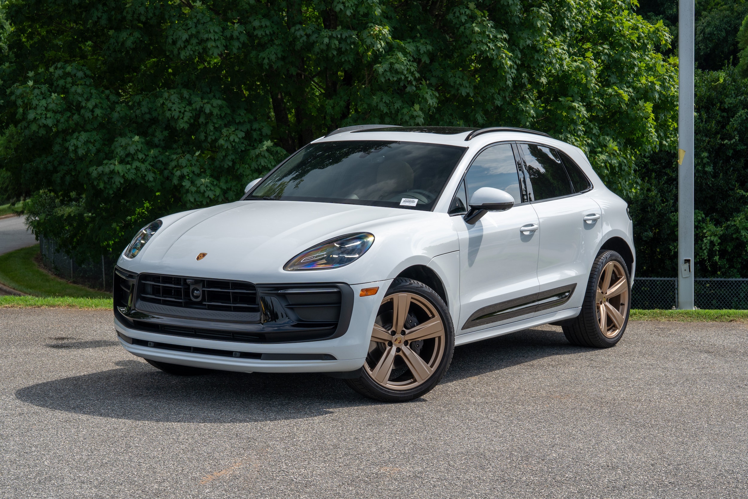 2024 Porsche Macan Base