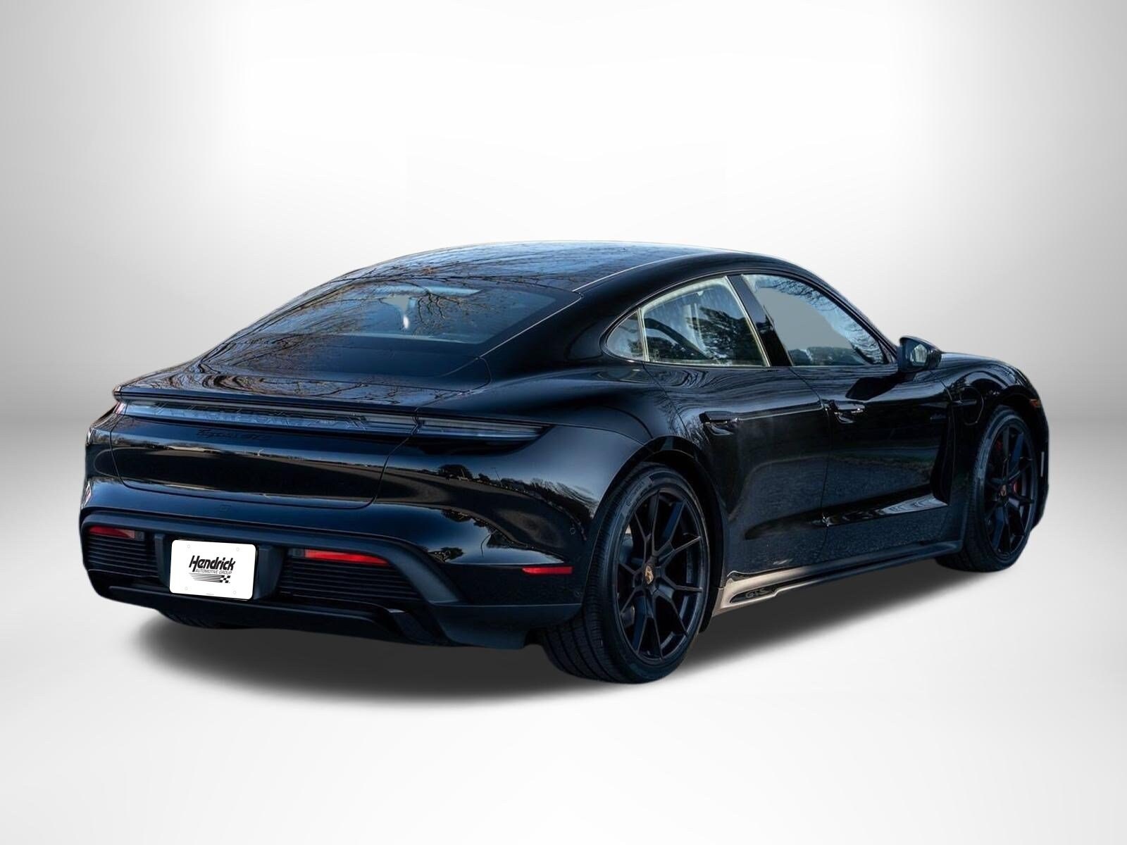 Porsche Taycan GTS