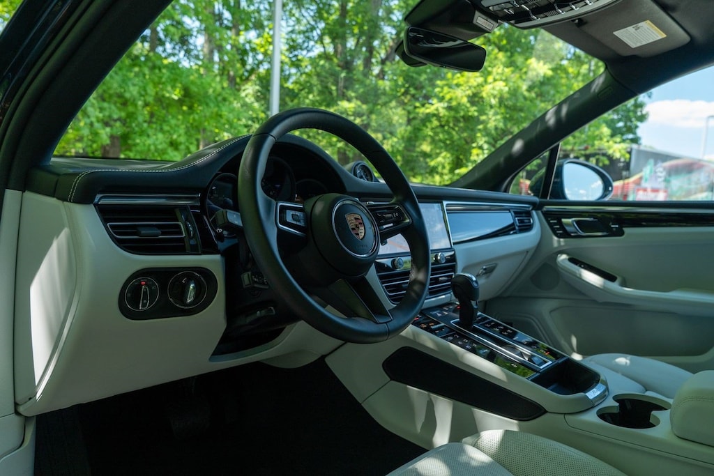 Certified 2025 Porsche Macan Sport Utility