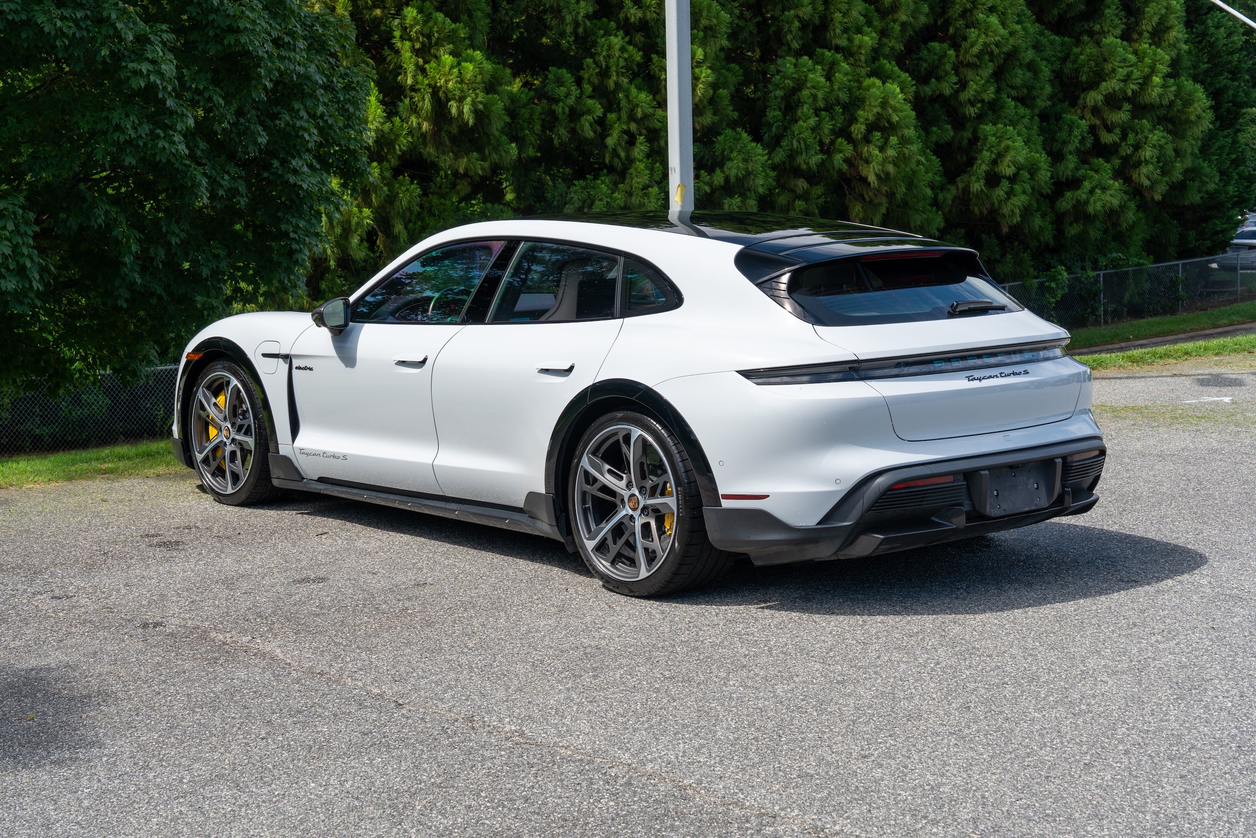 Porsche Taycan Turbo S Cross Turismo