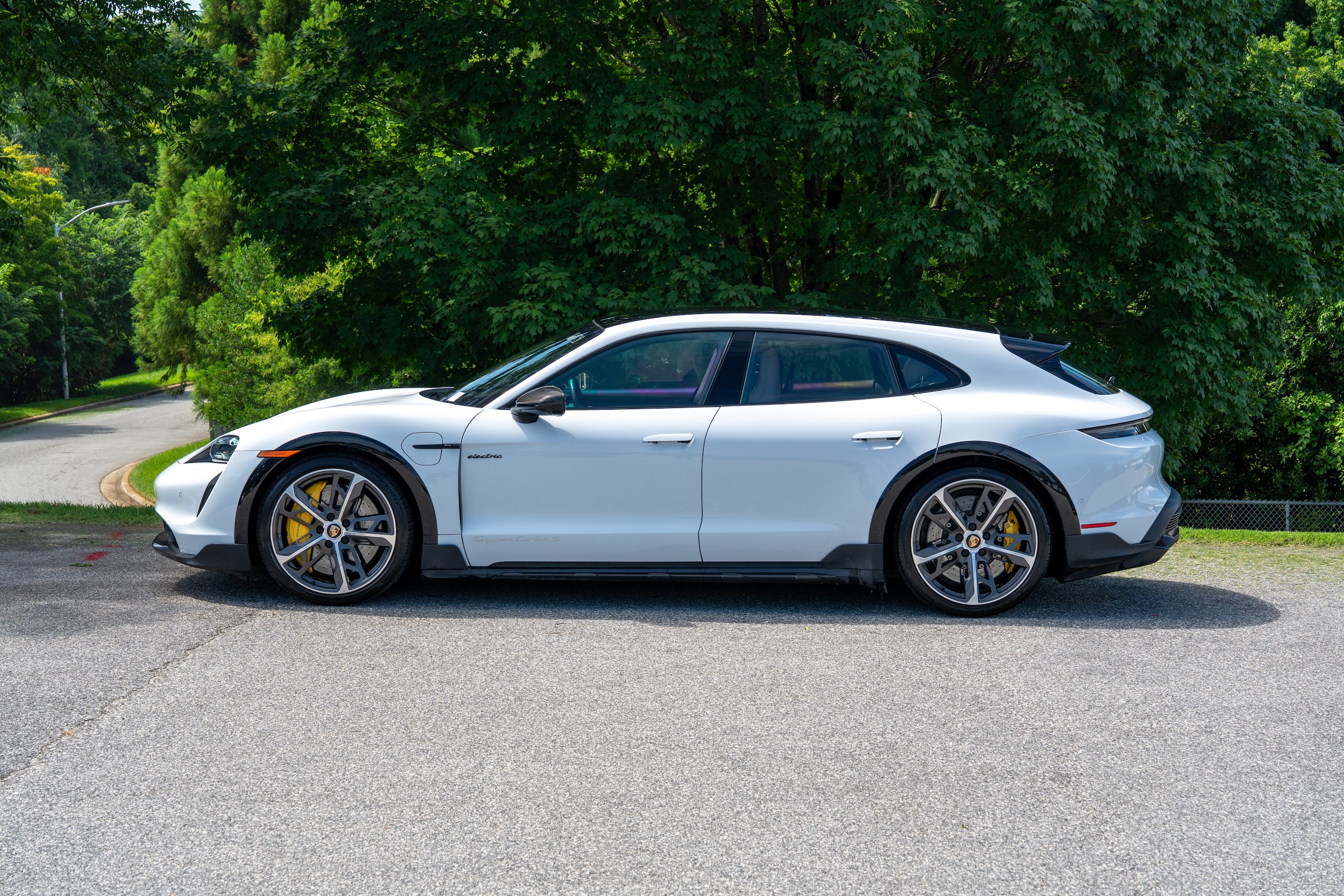 Porsche Taycan Turbo S Cross Turismo