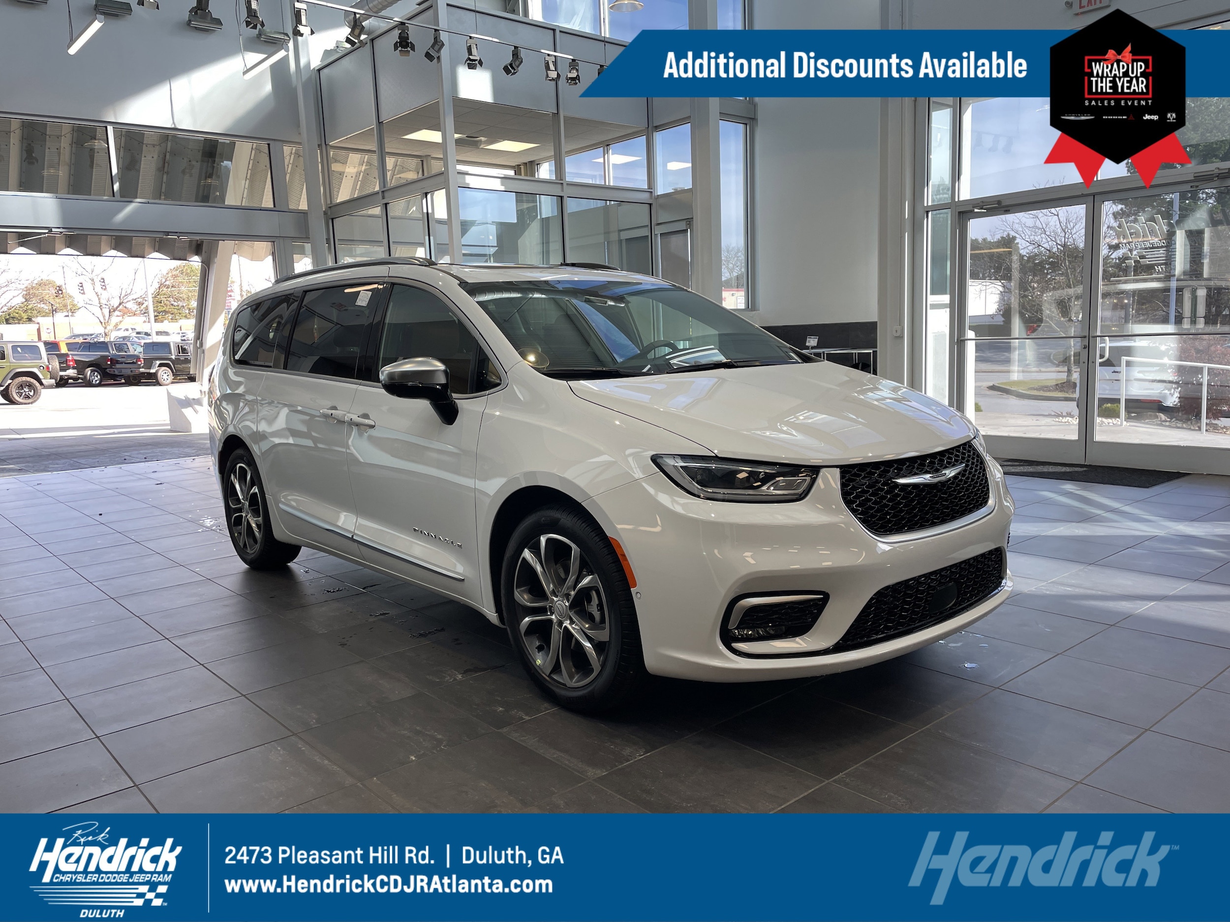 2026 Chrysler Pacifica Pinnacle's photo