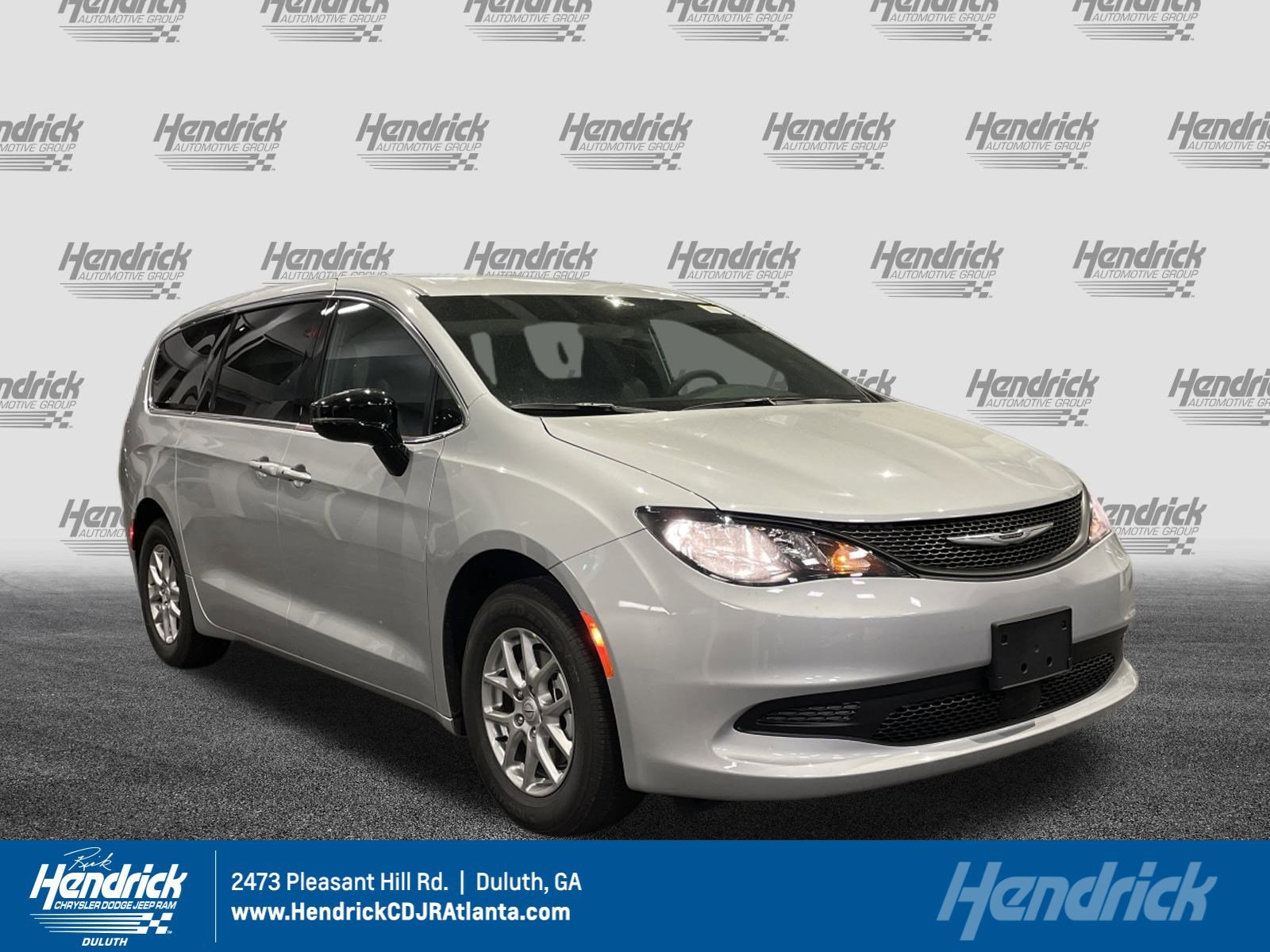 2026 Chrysler Voyager LX's photo