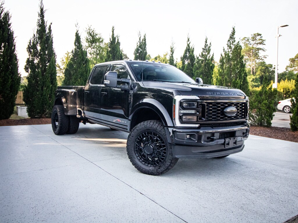 Used 2025 Ford Super Duty F-450 DRW Platinum Pickup