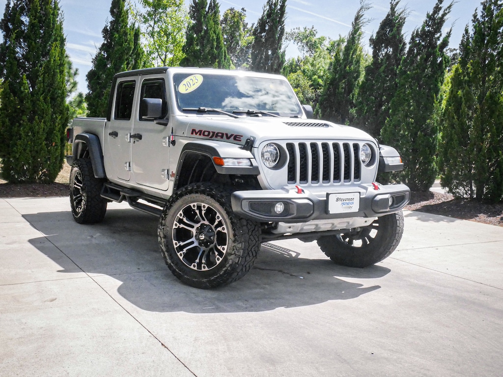 Used 2023 Jeep Gladiator Mojave Pickup