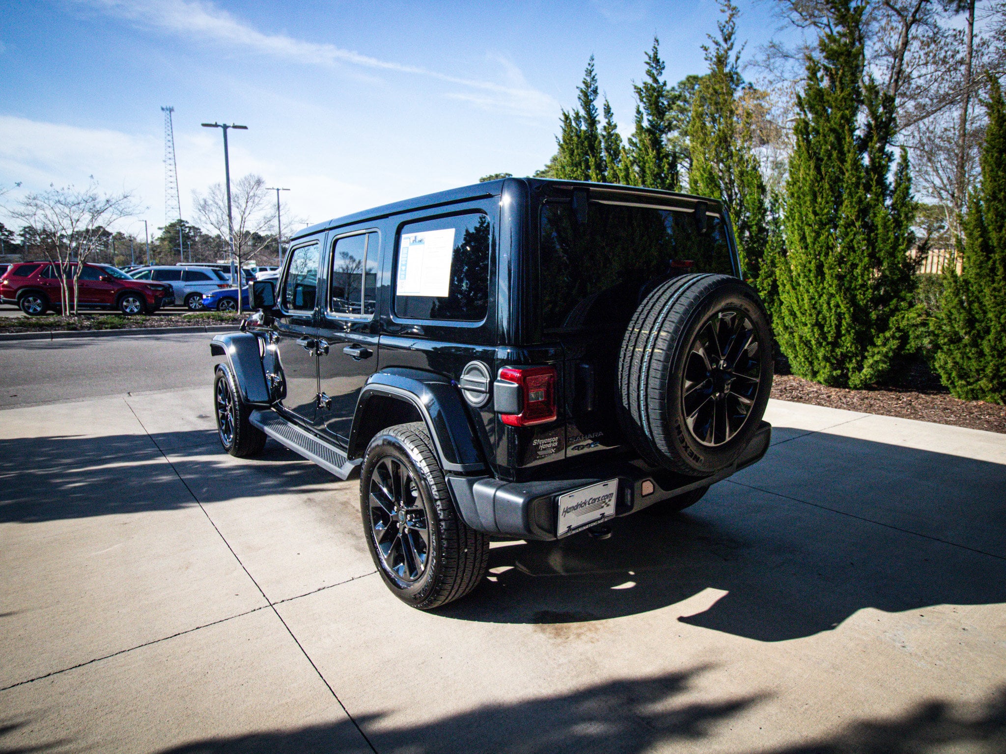 2025 Jeep Wrangler 4xe Sahara photo 6