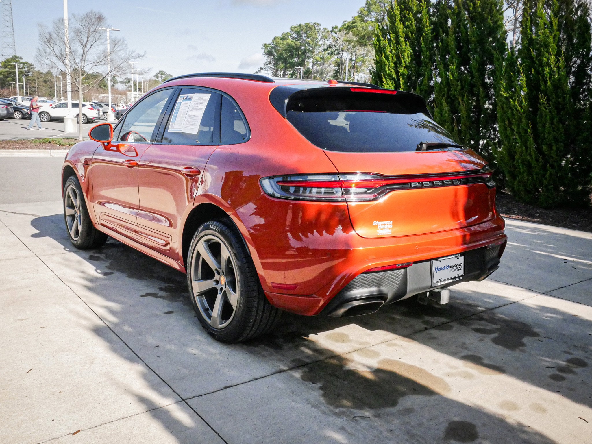 2025 Porsche Macan photo 6