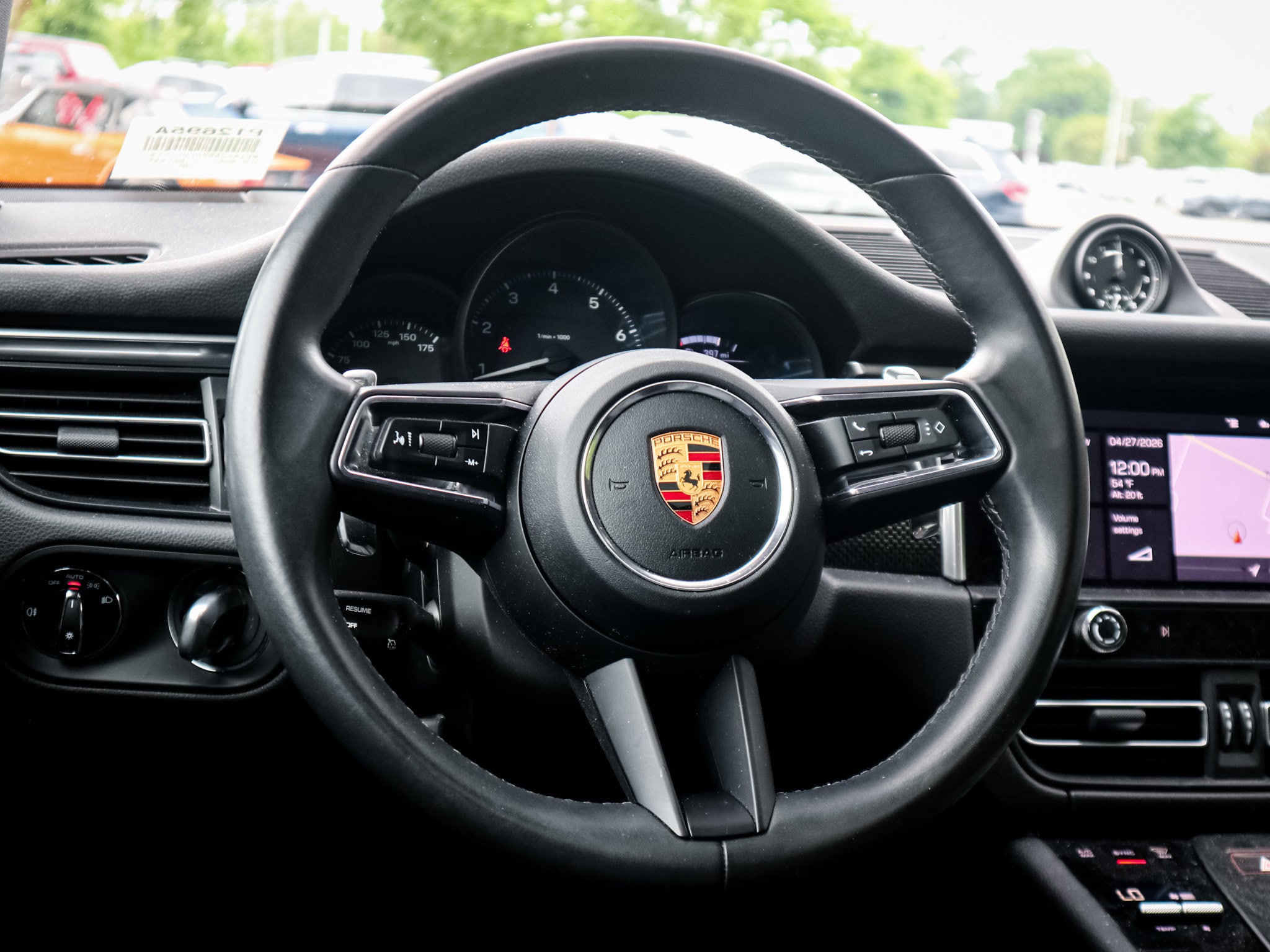 2022 Porsche Macan photo 5