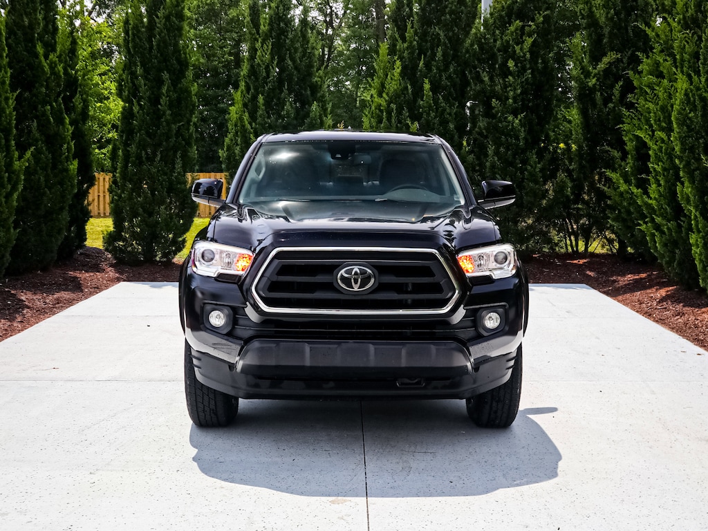 Used 2021 Toyota Tacoma 2WD SR5 Pickup
