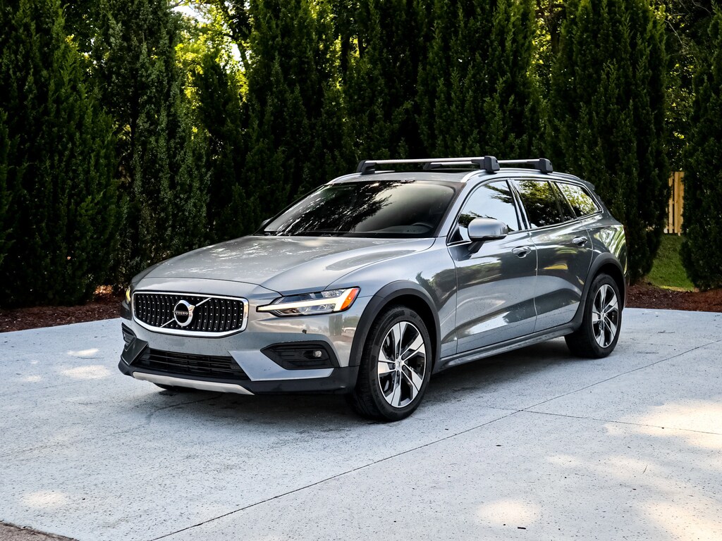 Used 2021 Volvo V60 Cross Country Wagon