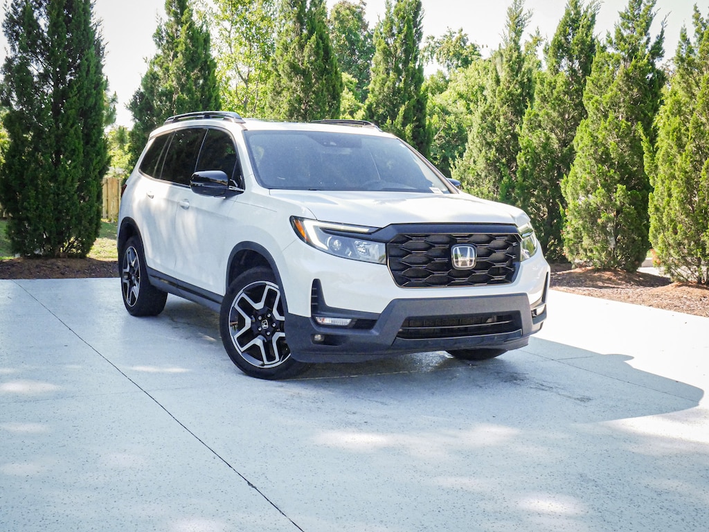 Used 2022 Honda Passport Elite SUV
