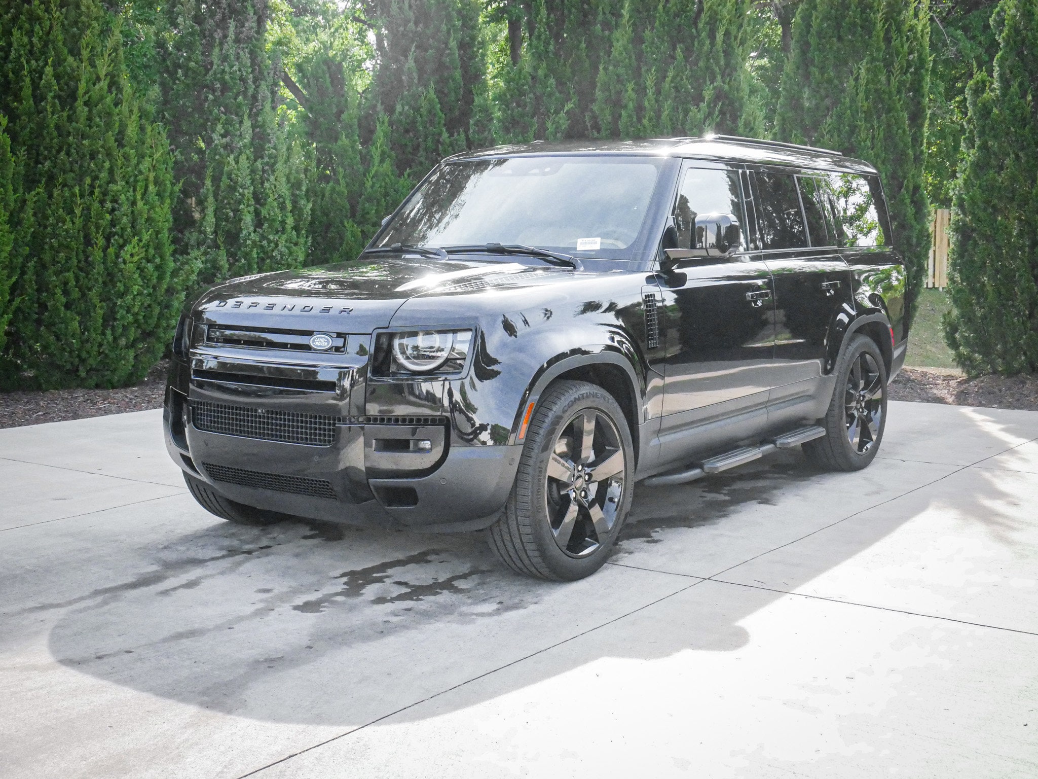 2026 Land Rover Defender S photo 4