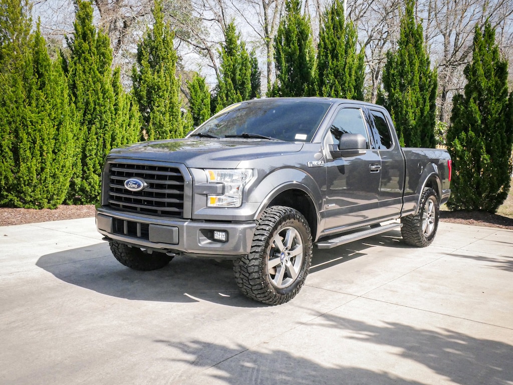 Used 2017 Ford F-150 XLT Pickup