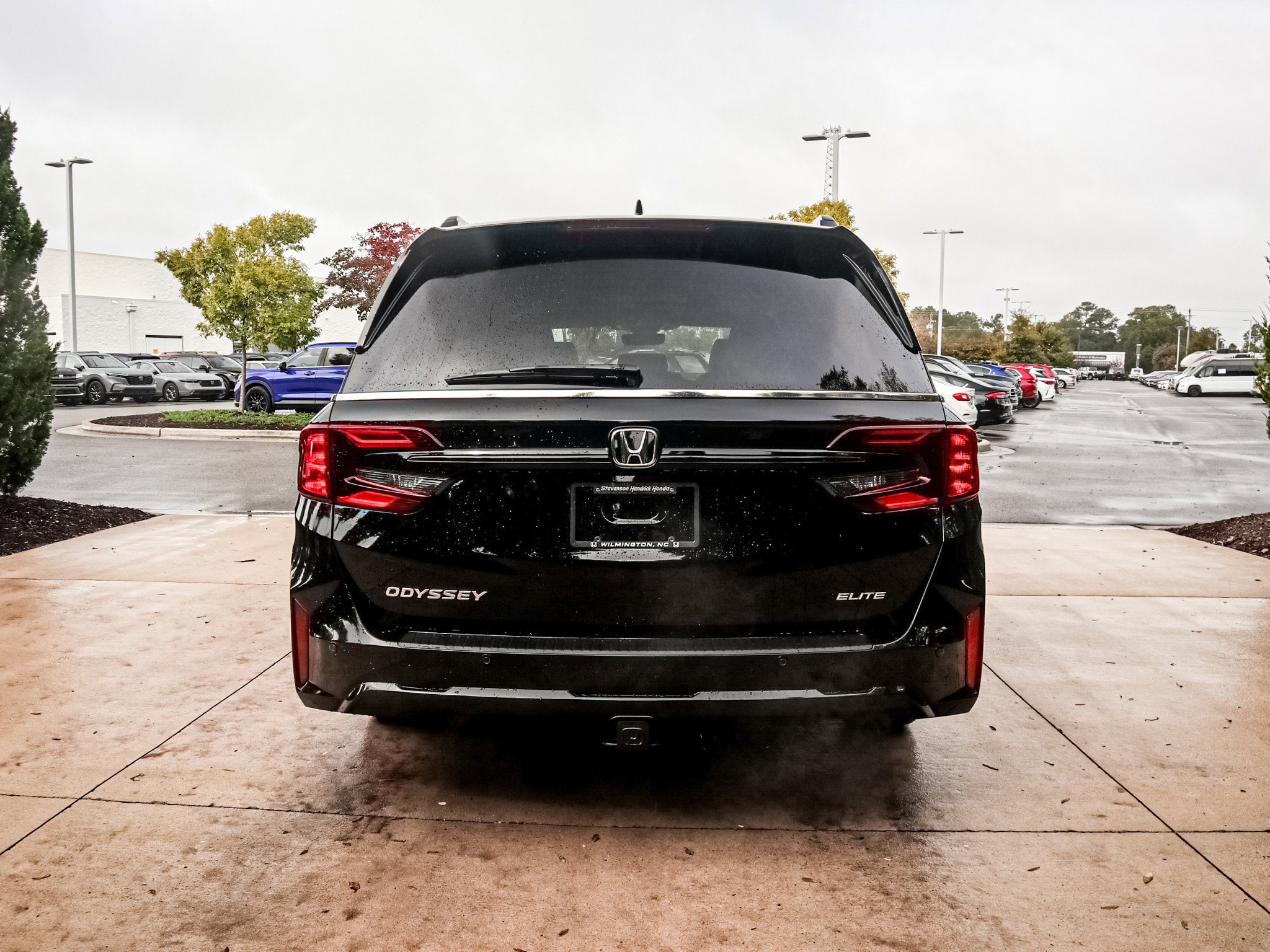 2026 Honda Odyssey Elite photo 3