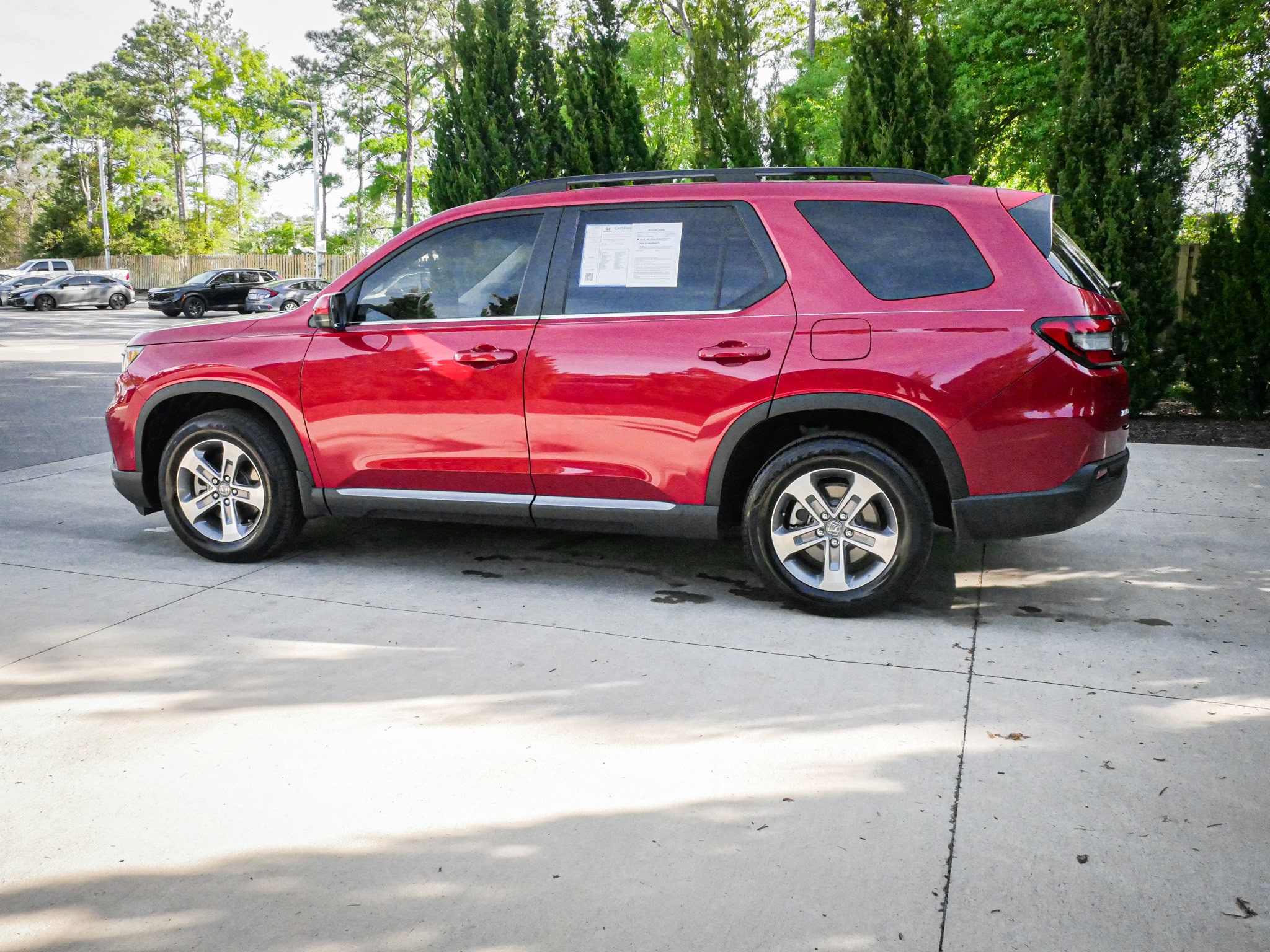 2023 Honda Pilot EX-L 7 Passenger photo 5
