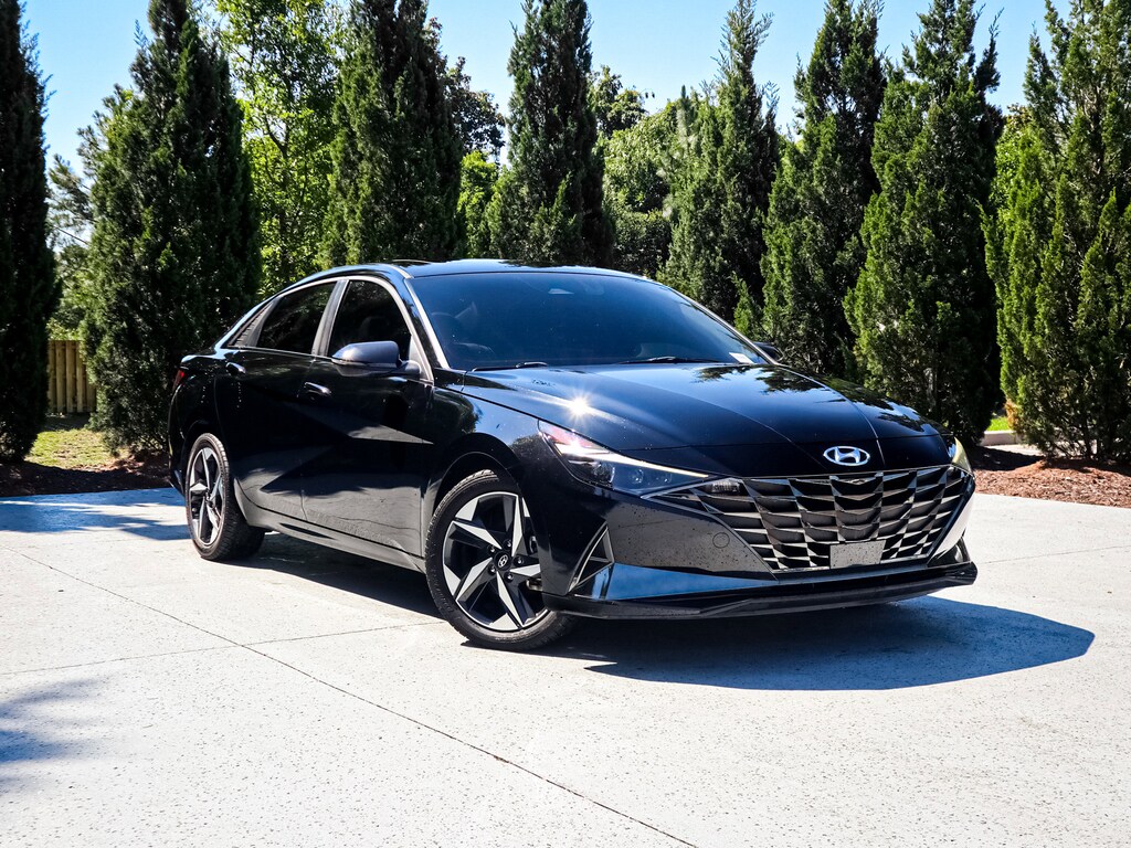 Used 2022 Hyundai Elantra Hybrid Limited Sedan