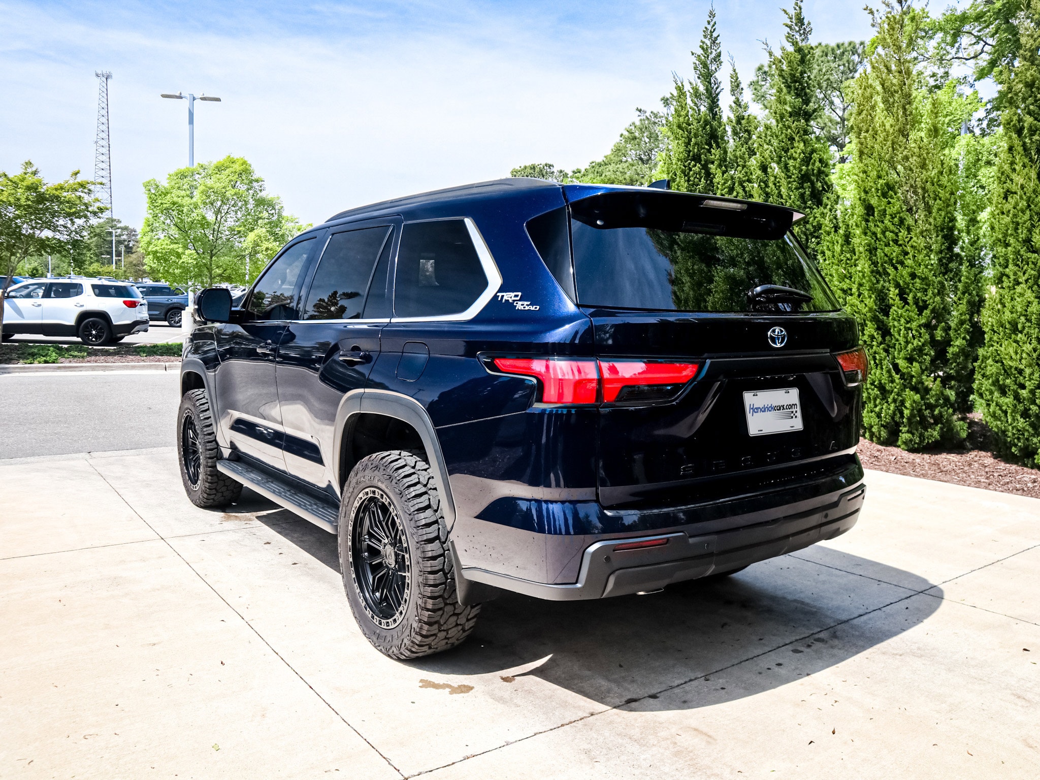 2024 Toyota Sequoia SR5 photo 6