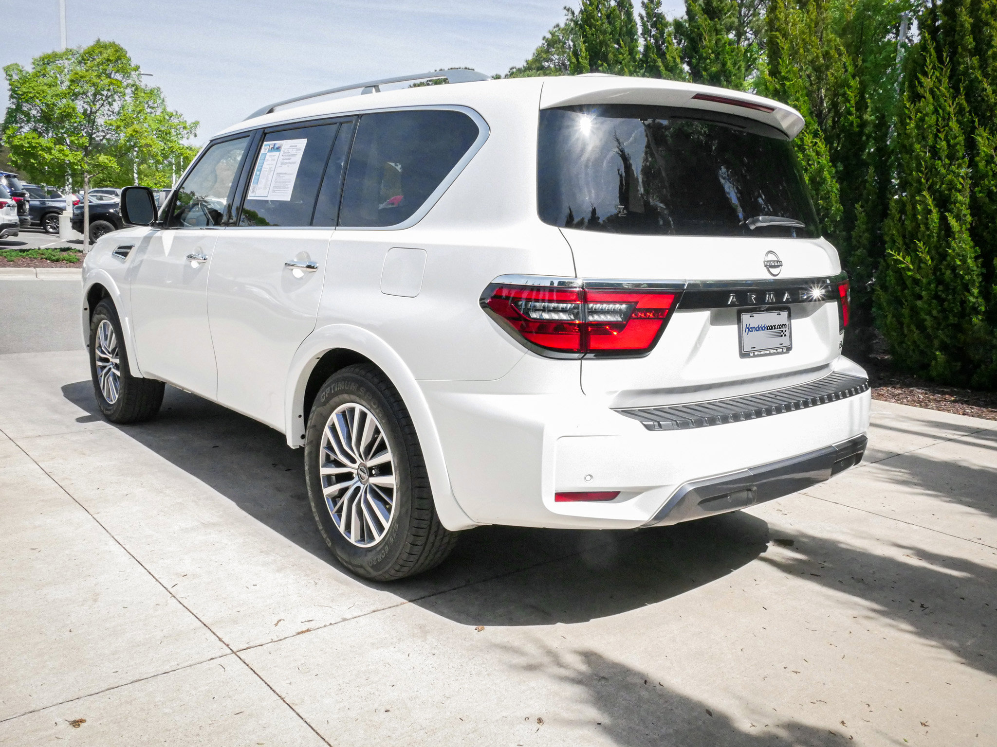2024 Nissan Armada SL photo 6