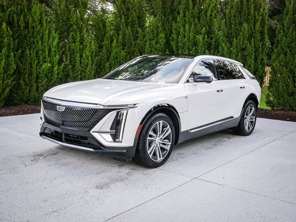 Used 2024 CADILLAC Lyriq Luxury SUV