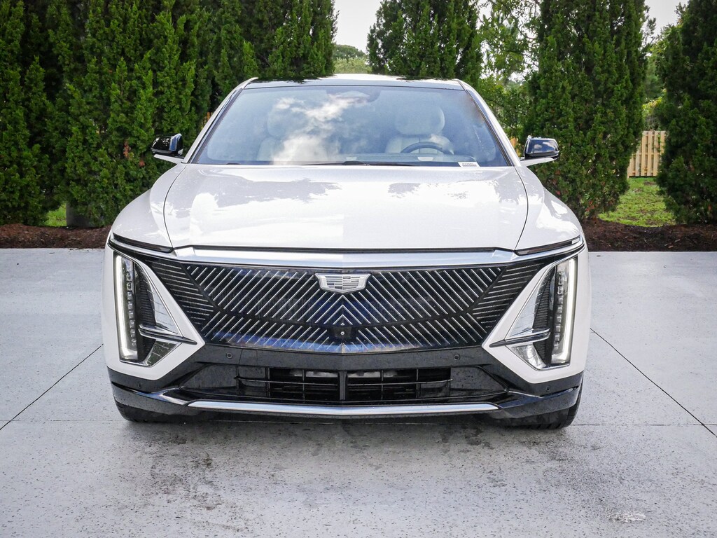 Used 2024 CADILLAC Lyriq Luxury SUV