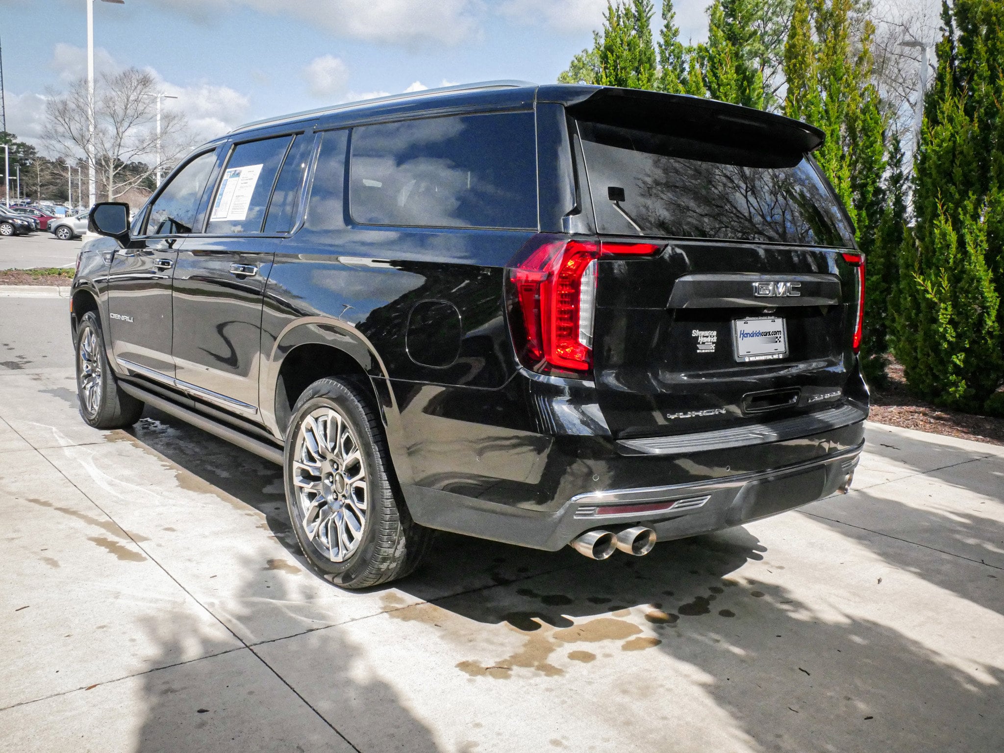 2023 GMC Yukon XL Denali Ultimate photo 6