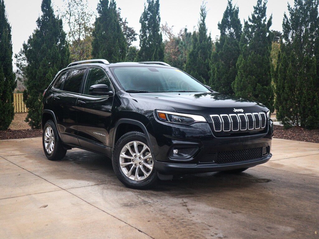Used 2019 Jeep Cherokee Latitude SUV