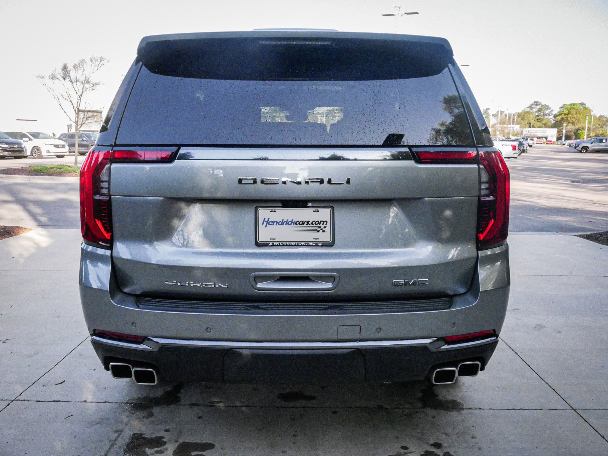 2026 GMC Yukon Denali Ultimate photo 3