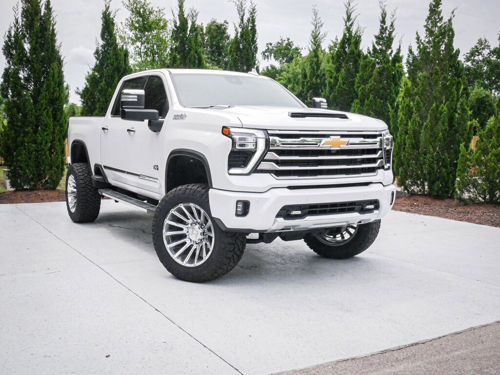 Used 2024 Chevrolet Silverado 3500HD High Country Pickup