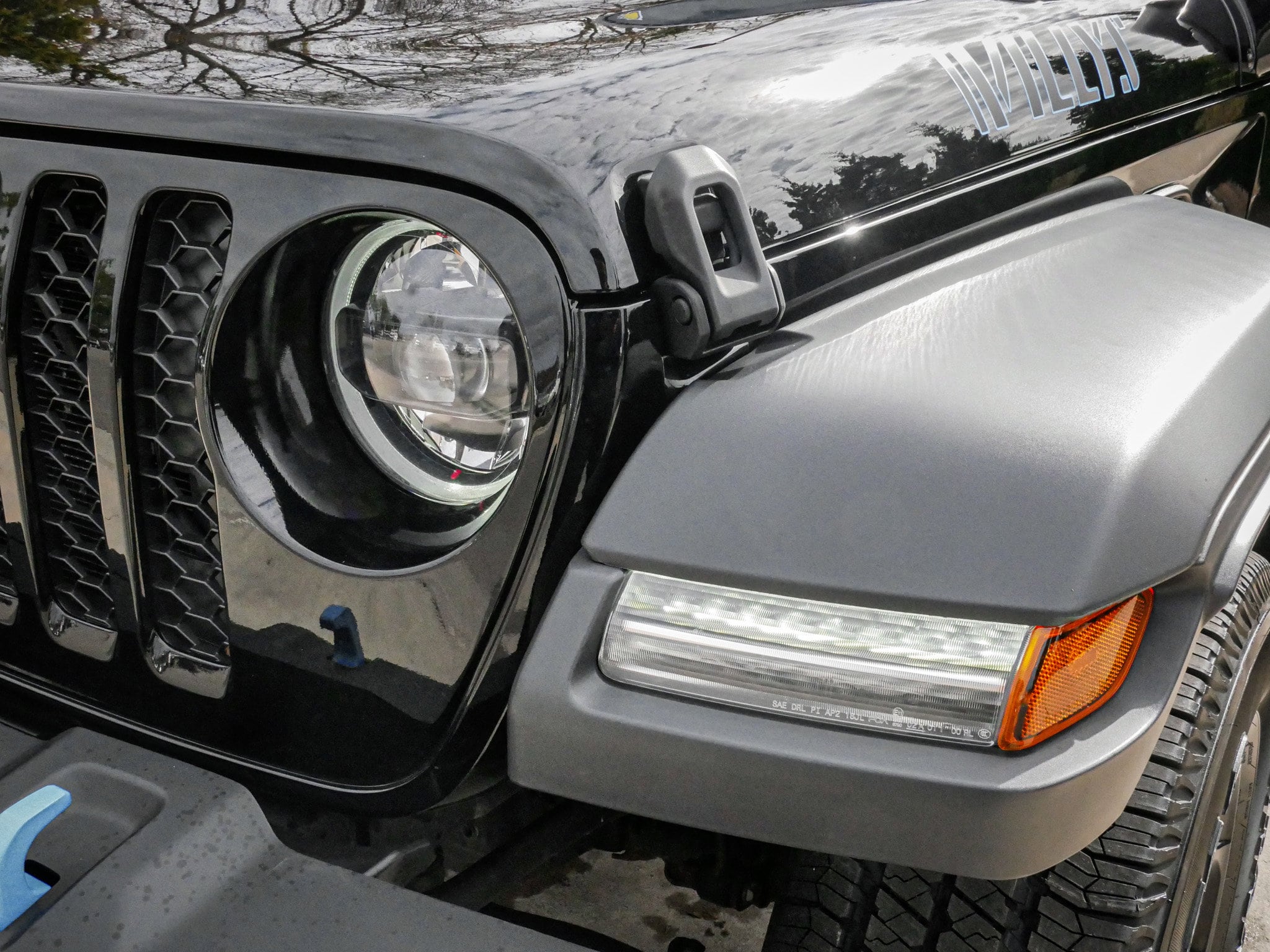 2023 Jeep Wrangler 4xe photo 4