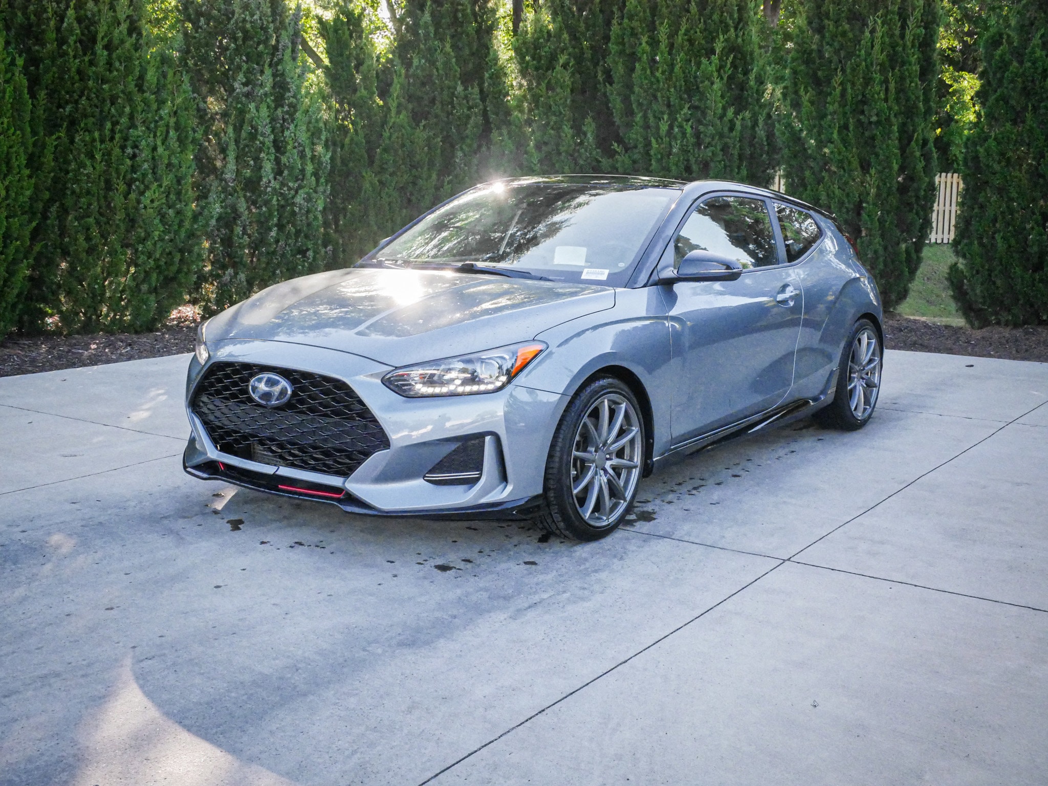 2020 Hyundai Veloster Turbo Ultimate photo 4