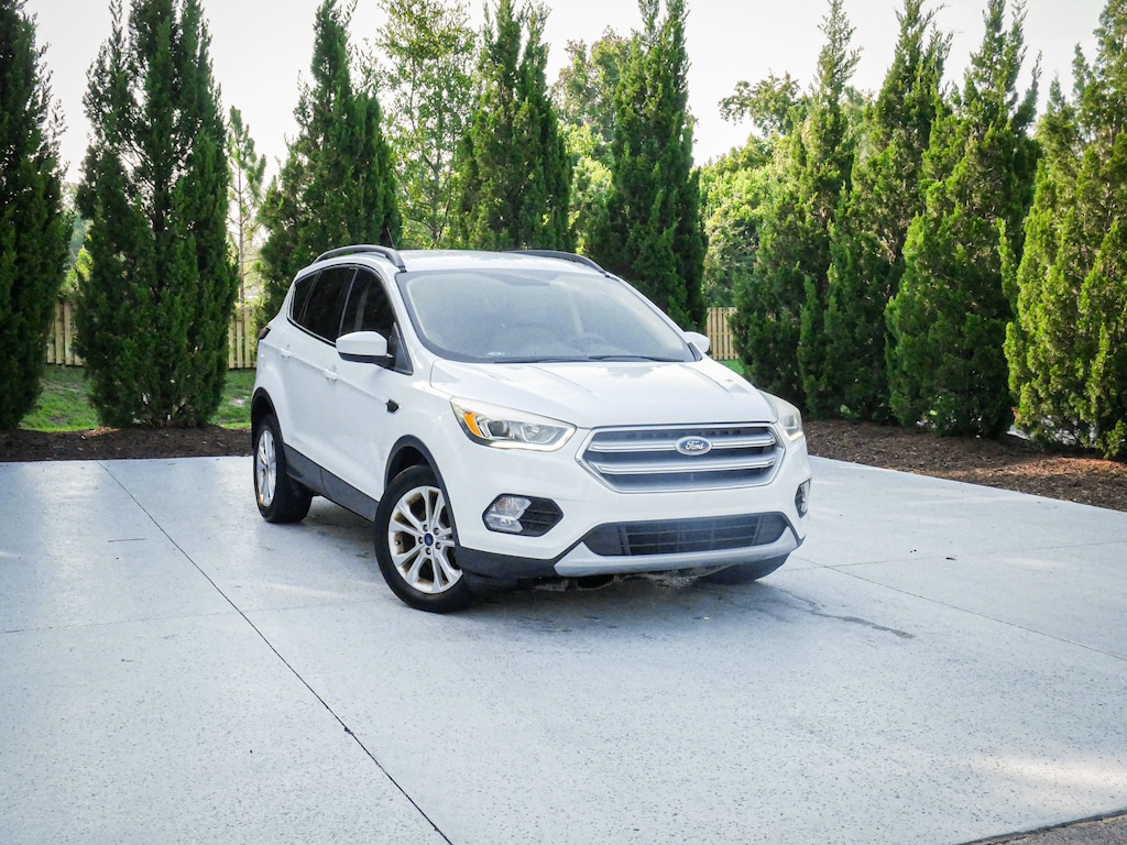 Used 2017 Ford Escape SE SUV