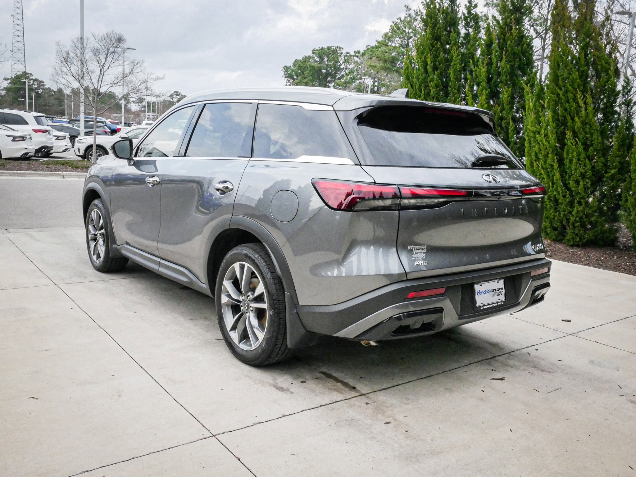 2025 INFINITI QX60 LUXE photo 6