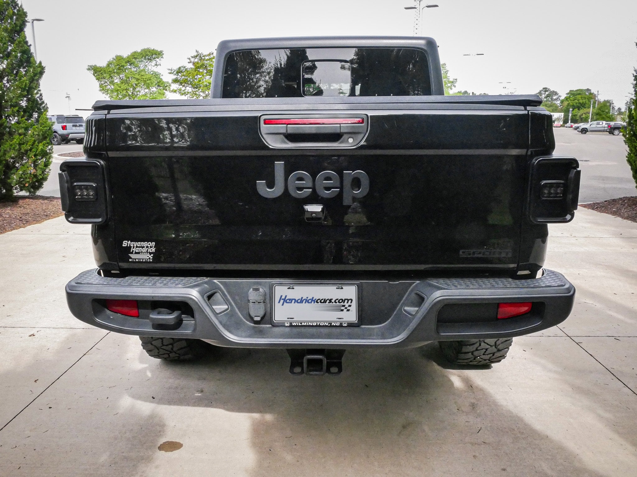 2021 Jeep Gladiator Sport S photo 3