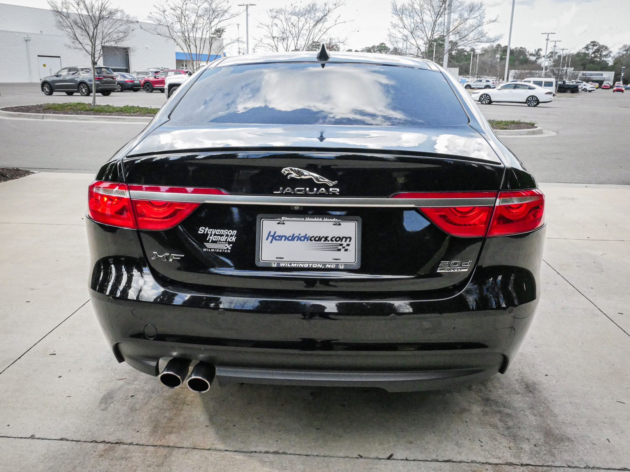 2018 Jaguar XF 20d R-Sport photo 3