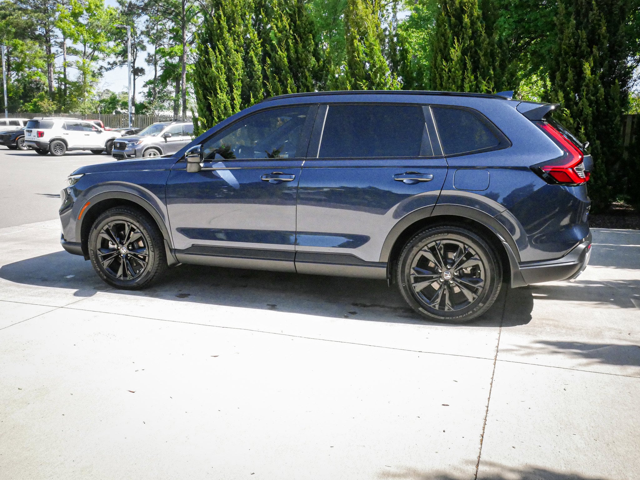 2026 Honda CR-V Hybrid Sport Touring photo 5