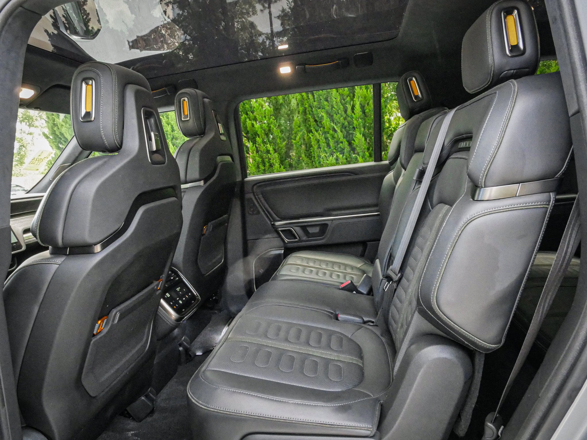 Rivian R1S Adventure