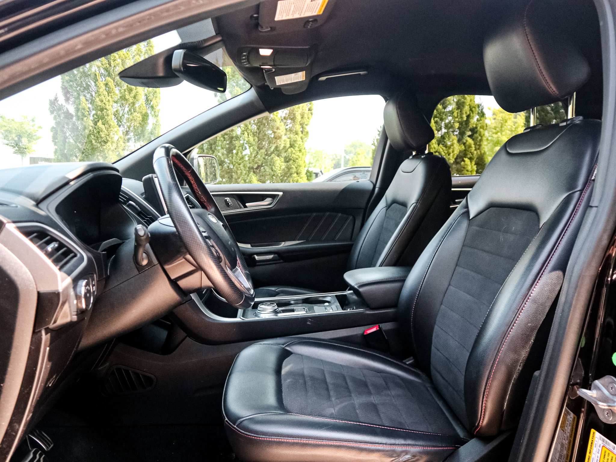 2022 Ford Edge ST-Line photo 6