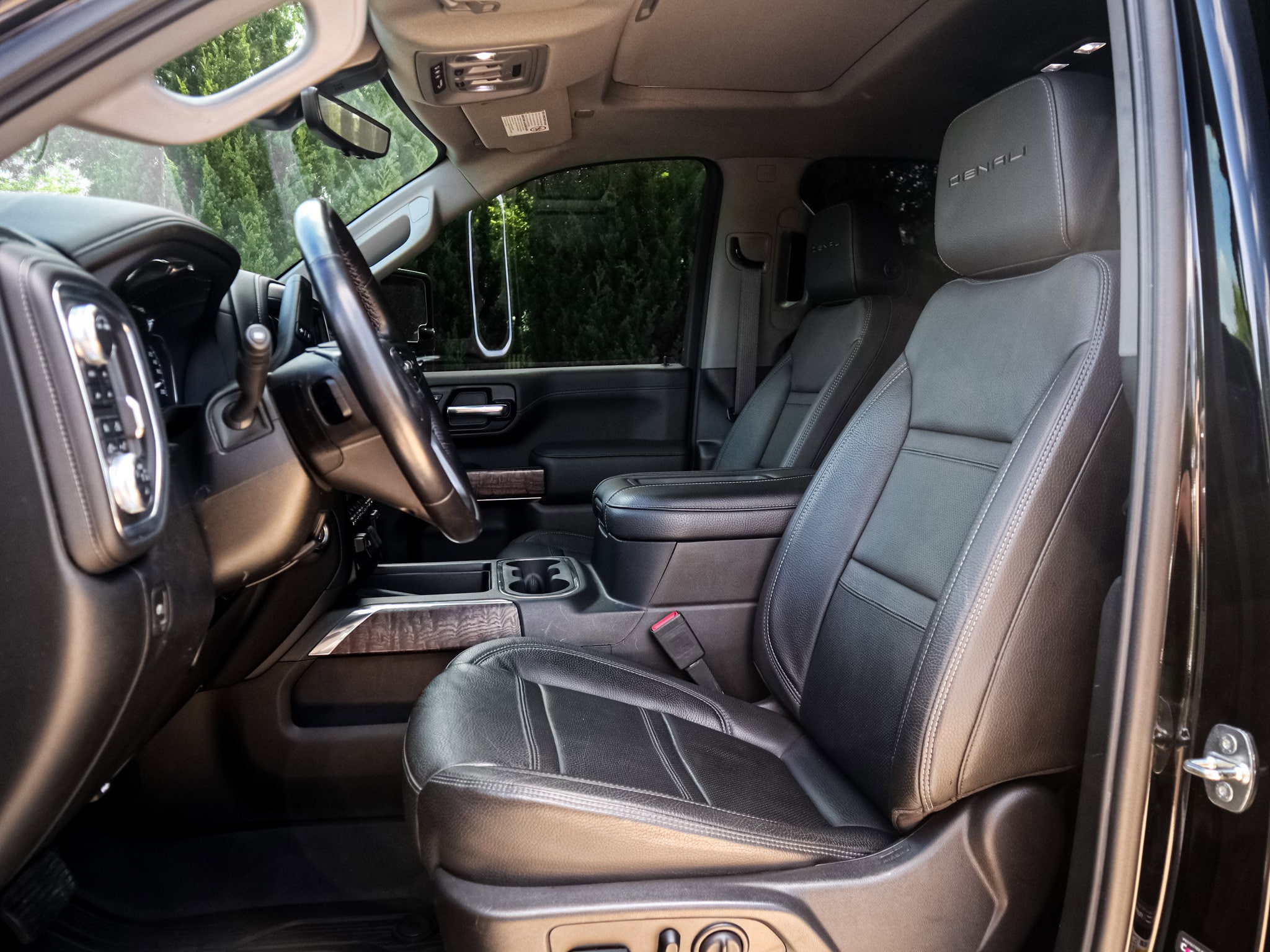 2020 GMC Sierra 3500HD Denali photo 6