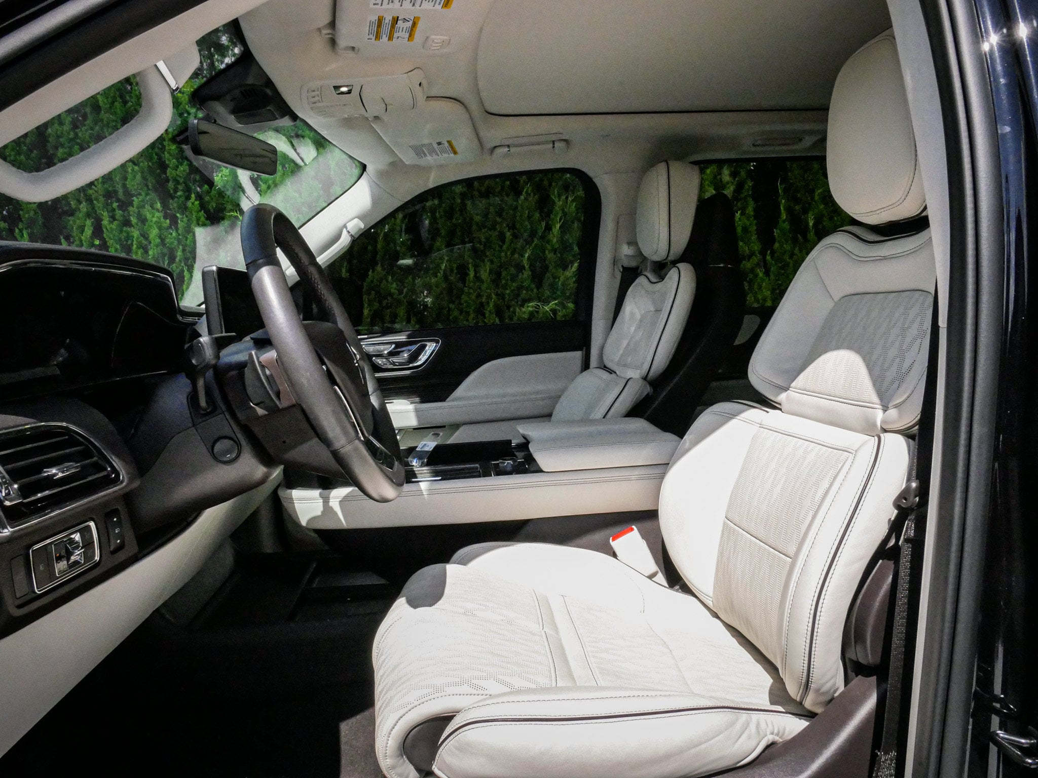 Lincoln Navigator L Black Label