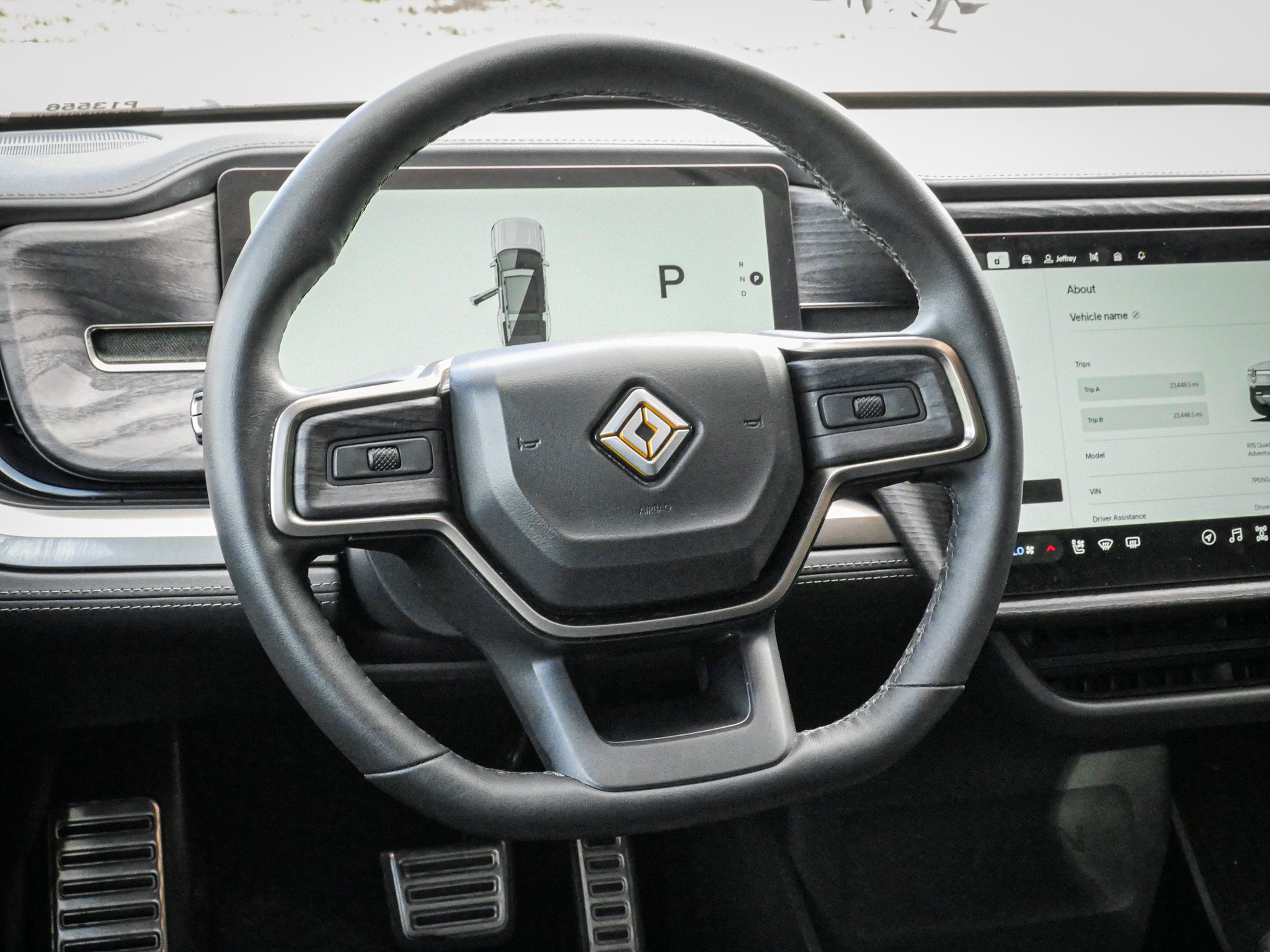 Rivian R1S Adventure
